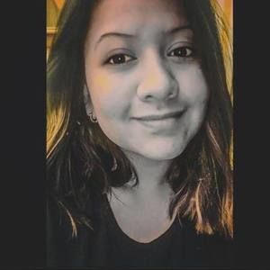 Meet your Posher, Lina